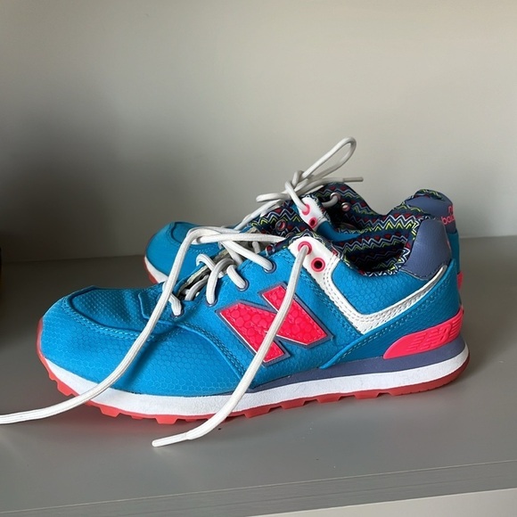 New Balance Kids Sneakers Size 3 - Picture 4 of 12